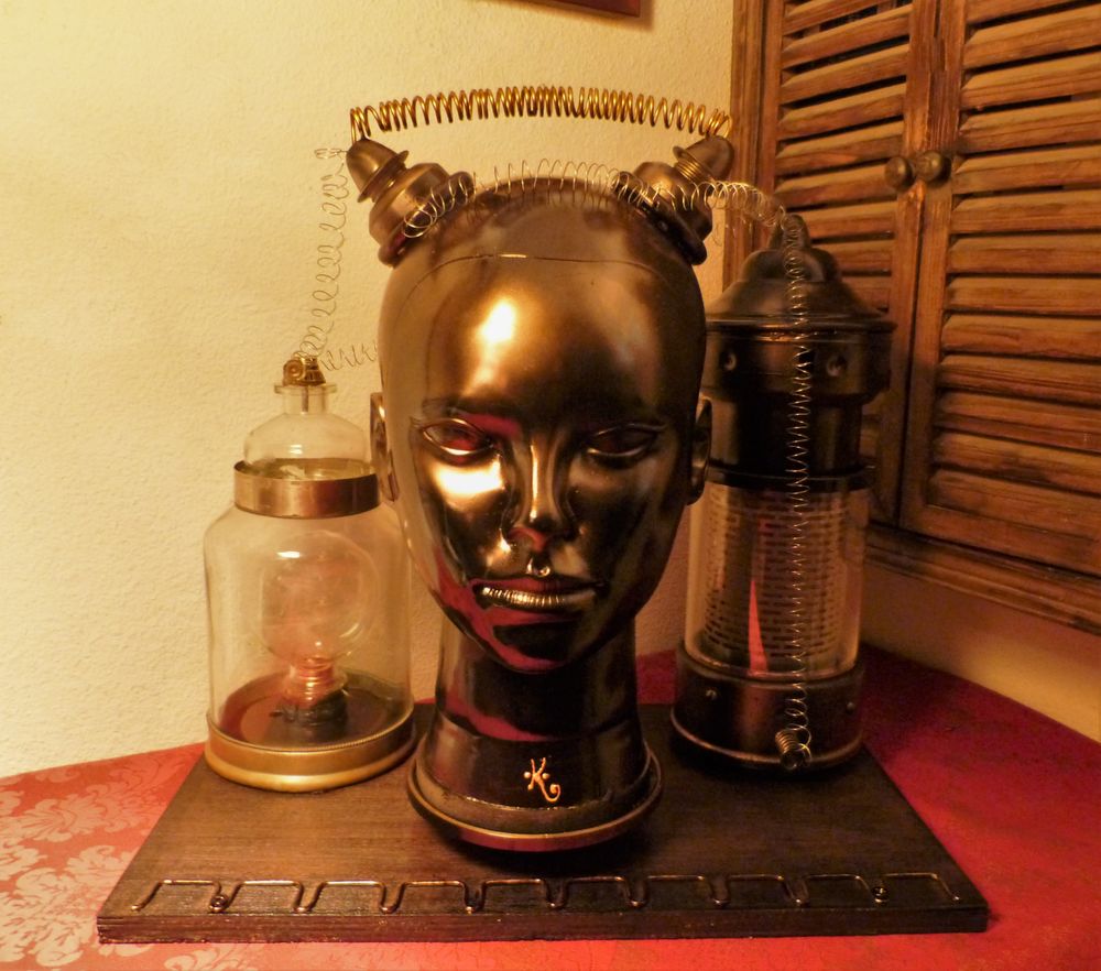 Buste de Curiosit�  HUMANORIUM EXPERIENCE XIX  Steampunk 160 Mont-de-Marsan (40)