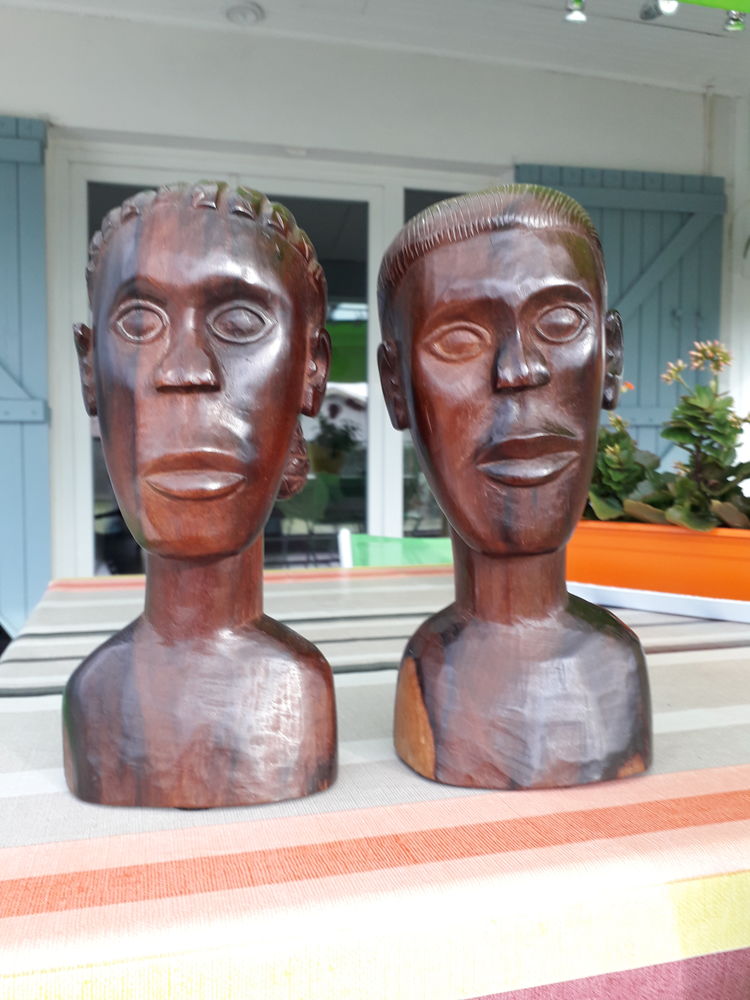 Bustes d'un couple d'Africain 30 Saucats (33)