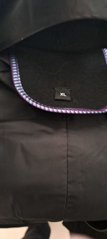 caban marine, neuf Jamais port�. 80 Riorges (42)