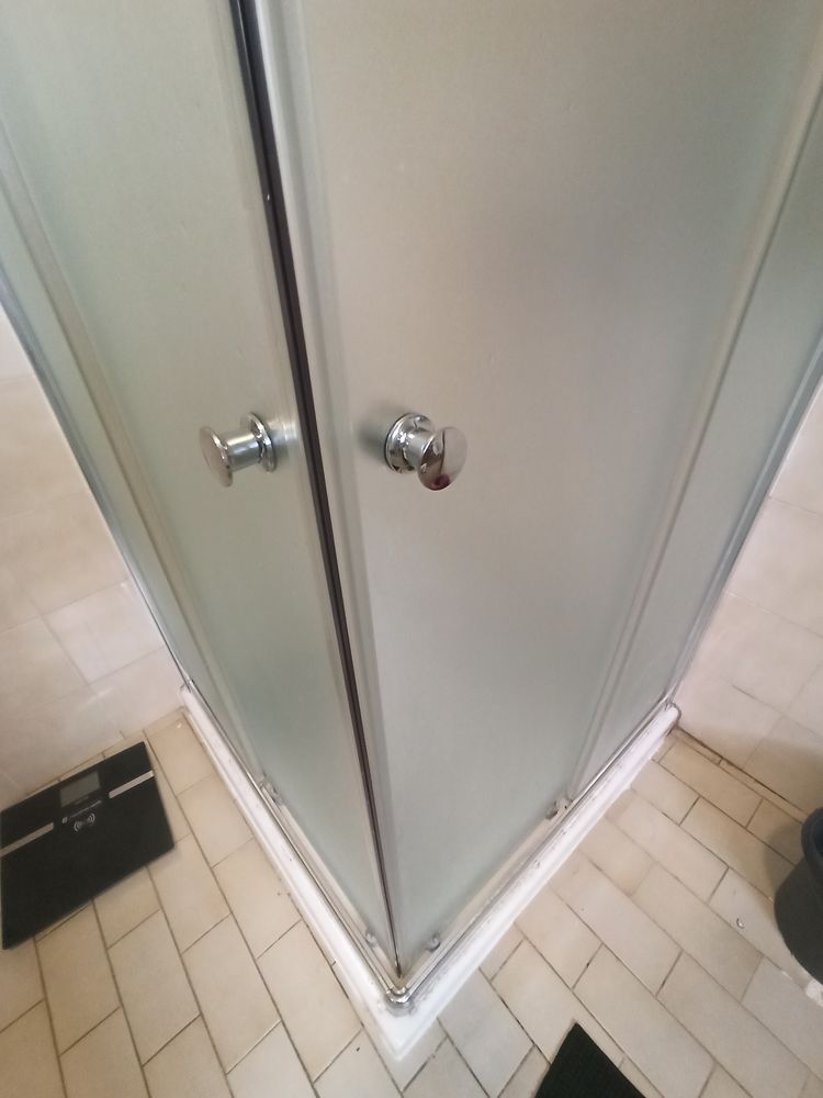 Cabine de douche 50 Saint-Just-Chaleyssin (38)