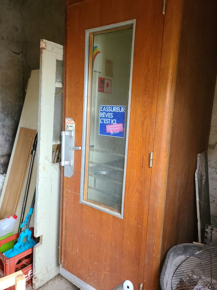 Cabine t�l�phonique 280 Moyraz�s (12)