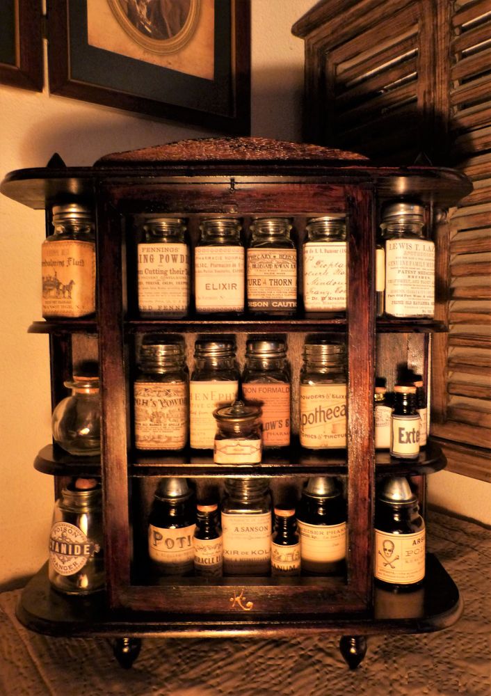 Cabinet d'Apothicaire  APOTHECARY OFFICE XIX  Cr�a.Steampunk 120 Mont-de-Marsan (40)