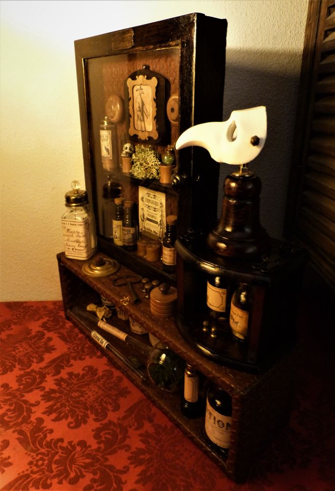 Cabinet de Curiosit�s  PLAGUE DOCTOR XIX  Cr�a. Steampunk 110 Mont-de-Marsan (40)