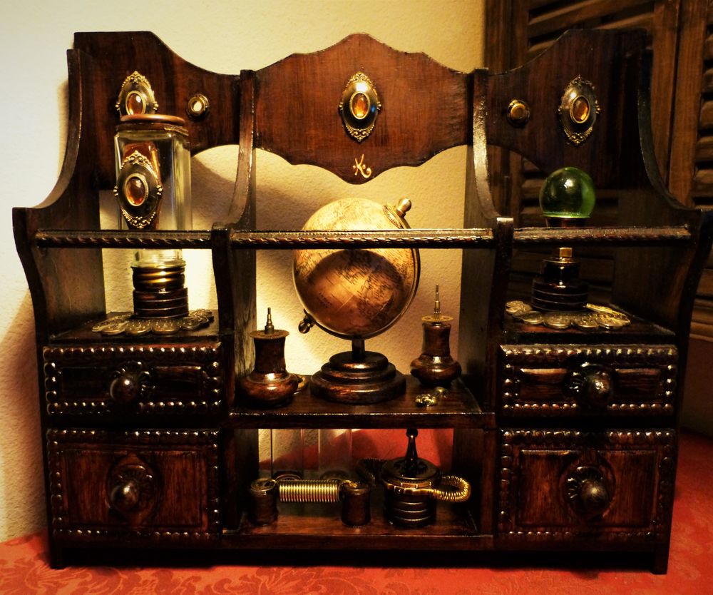 Cabinet de Curiosit�s  VICTORIAN CURIOSITIES  Steampunk 70 Mont-de-Marsan (40)