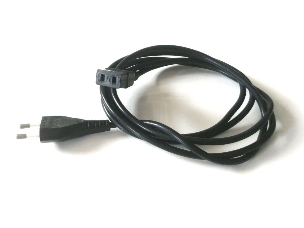 C�ble d'alimentation deux fiches noir de 2 m 4 Puteaux (92)