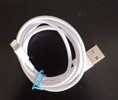 C�ble de charge Apple 3 Beauchamp (95)