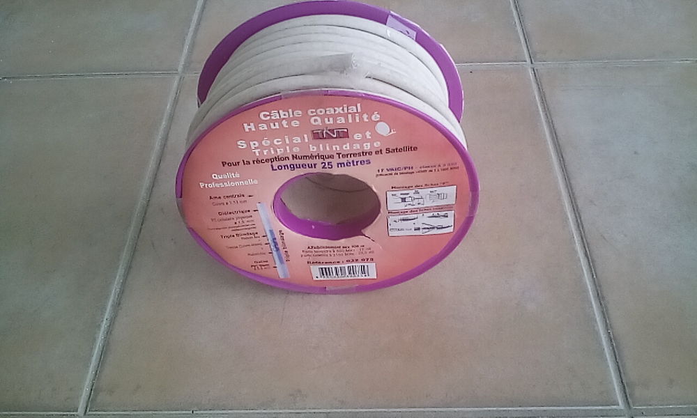 C�ble coaxial TNT 15 Aigre (16)