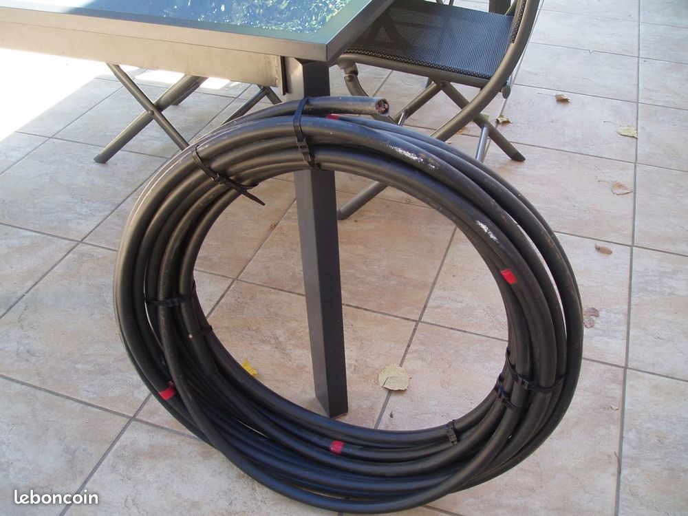 Cable electrique 4x25� cu
100 Gramat (46)