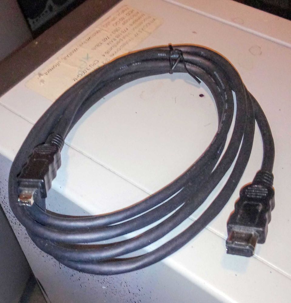 cable fw400. embout miniature 15 Lampertheim (67)