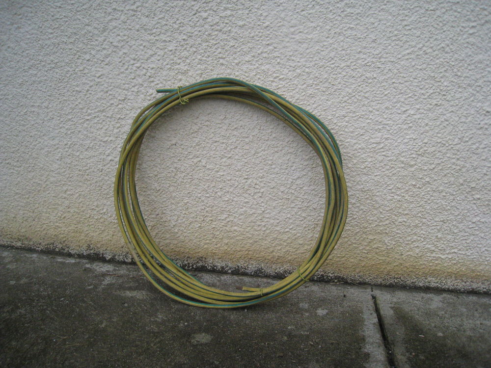 C�ble de terre gain� 25 Caz�res (31)