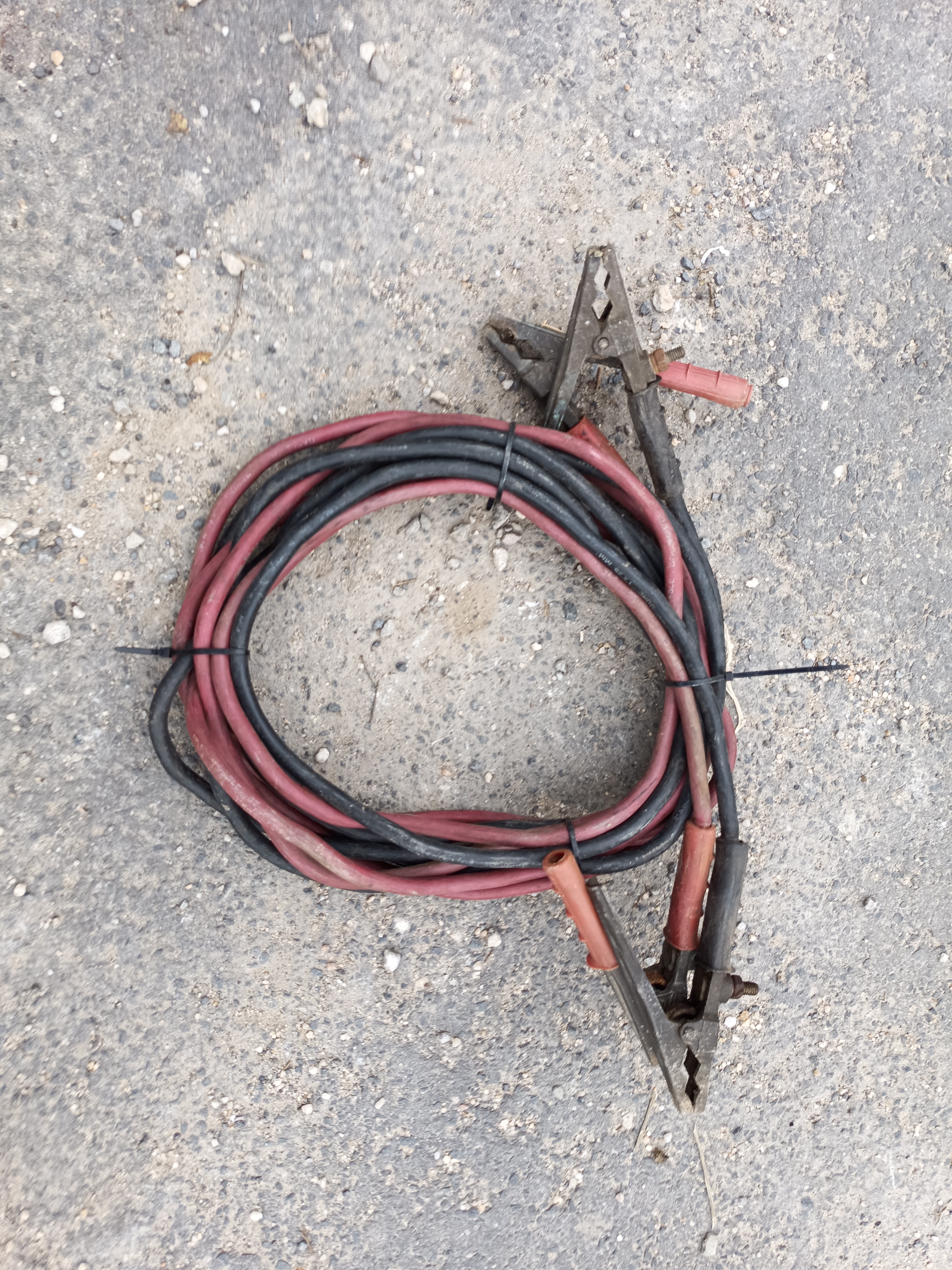 Cables demarrage 25 mm2 long 5m 80 Saint-Jean-de-Fos (34)