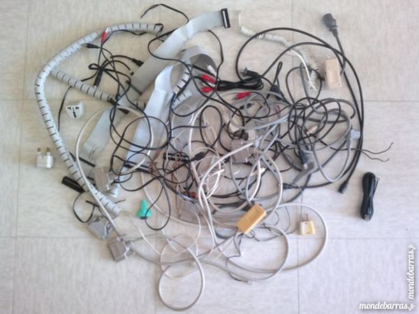 Lot de c�bles de diff�rents types 1 Paris 13 (75)