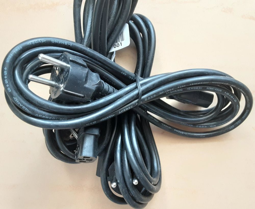 3 cables �lectrIques europ�ens  3 Pontoise (95)