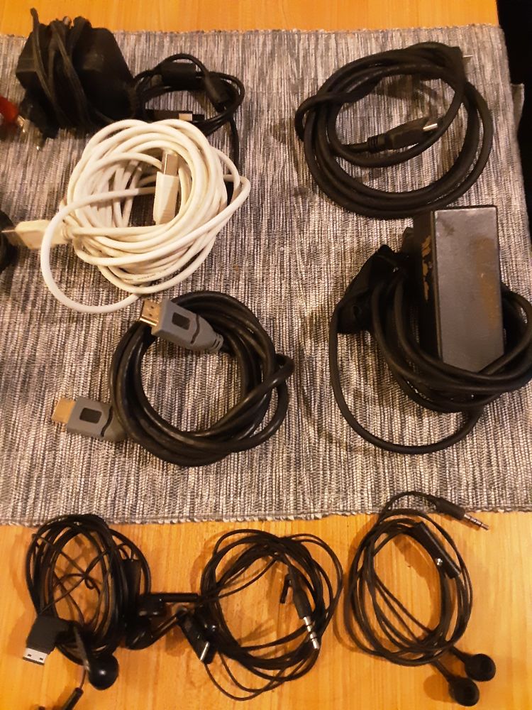Lot de cables 30 Auray (56)
