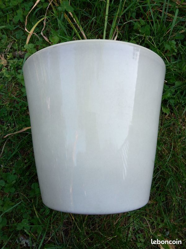 cache pot �vas�, �pais, hauteur 18 cm 9 Beauchamp (95)