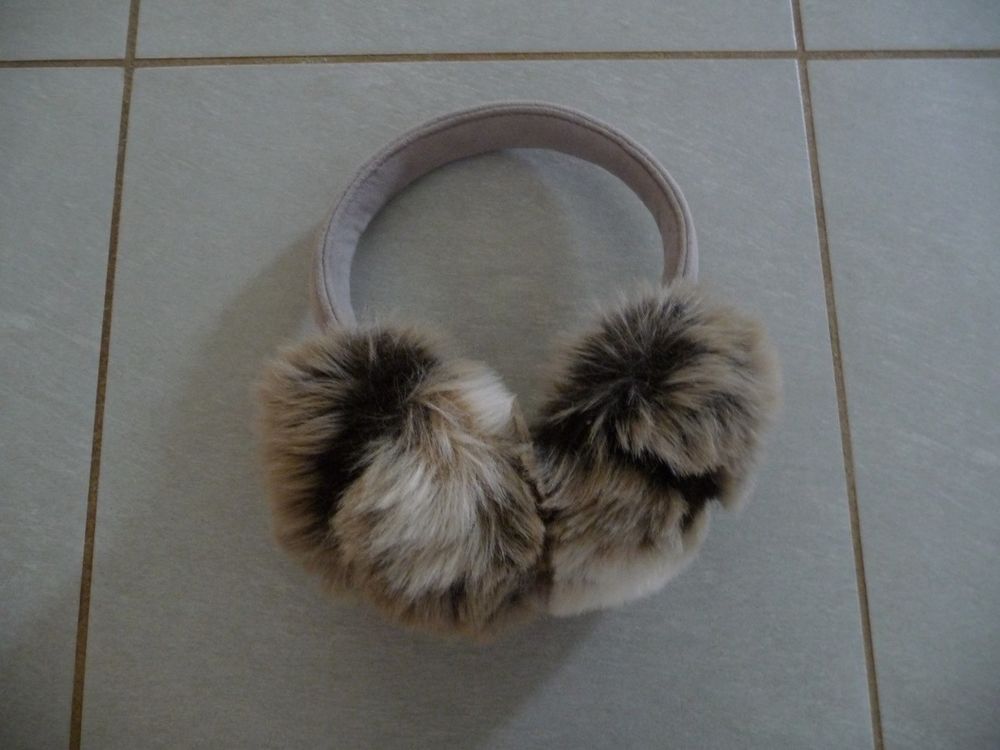 Cache- oreilles en fourrure synth�tique - Neufs 20 Celles-sur-Belle (79)