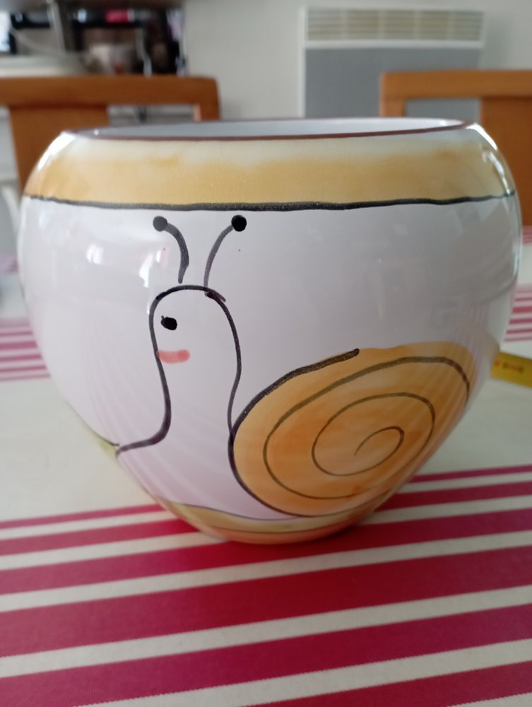 Cache pot ou vase pour bouquets ronds 20 Alzonne (11)