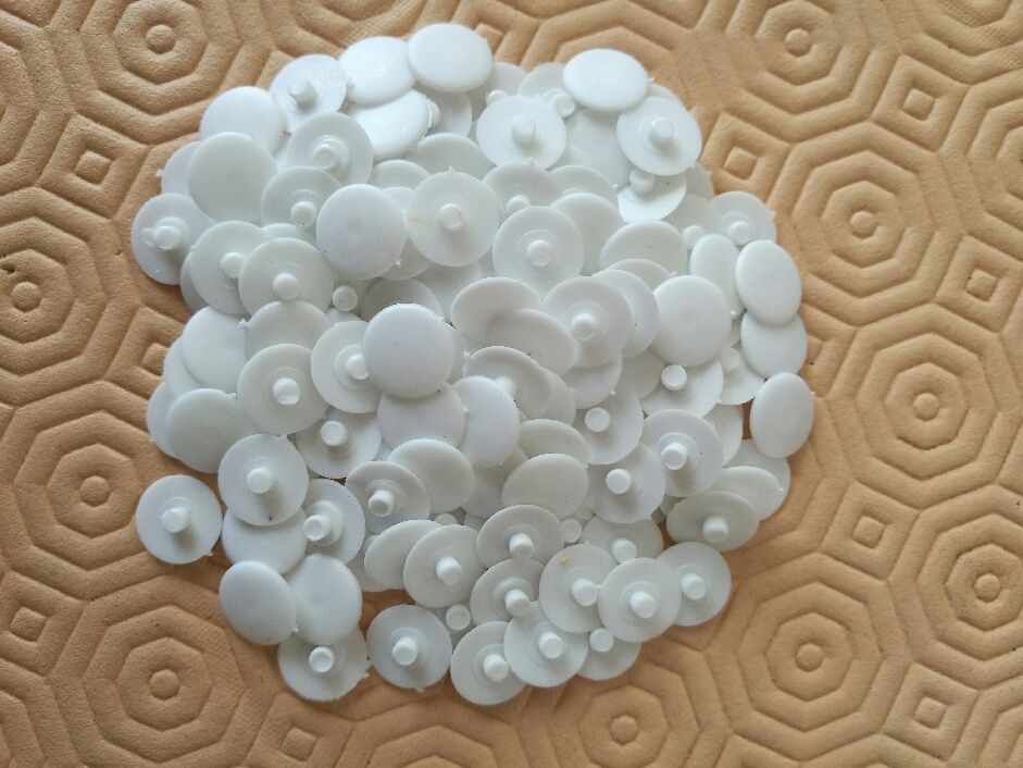 Lot de caches vis blanc 4 Villiers (86)