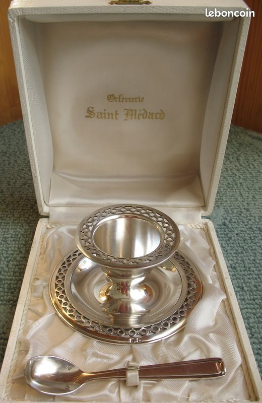 Cadeau naissance-bapt�me : Coquetier, cuill�re m�tal argent� 39 Antony (92)