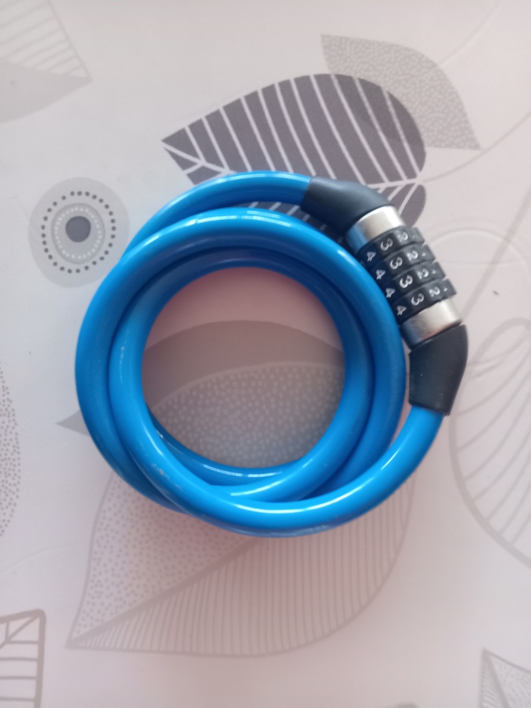 Cadenas � code pour v�lo bleu 4 Laval (53)