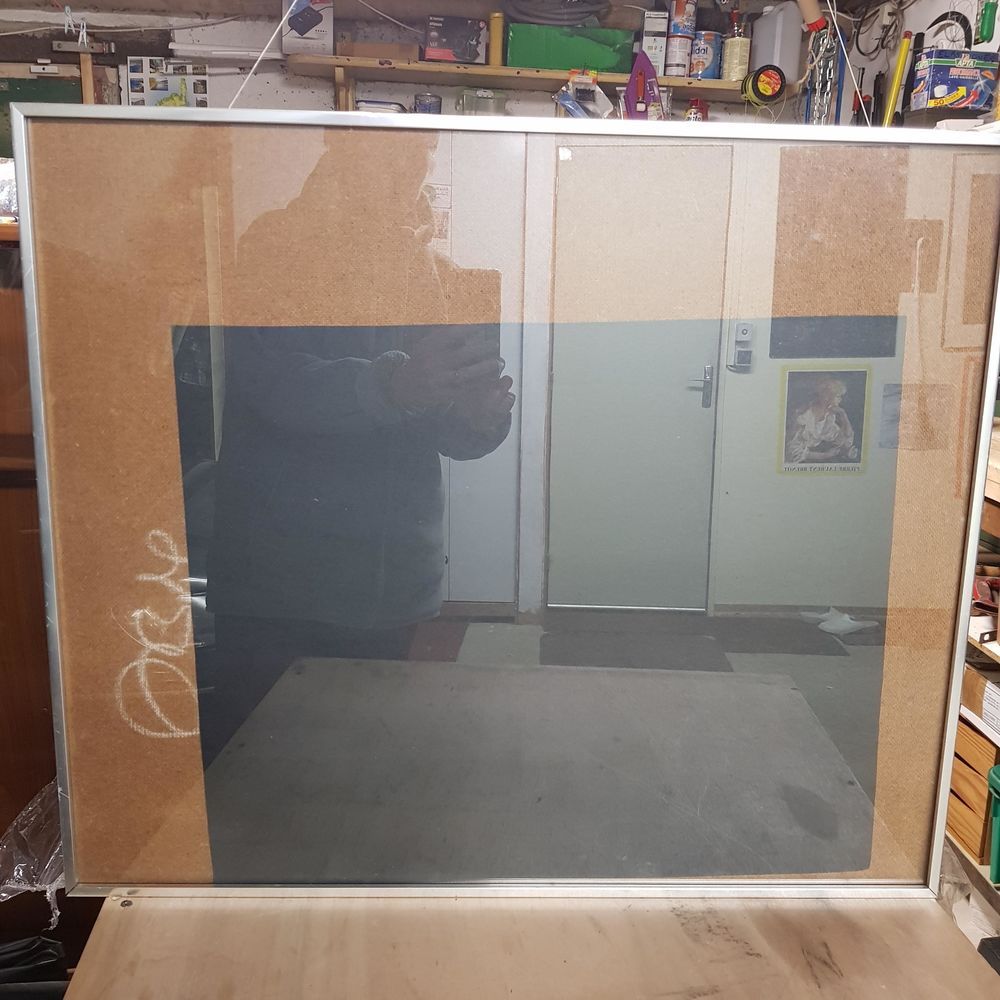 Cadre en aluminium bross� gris 54,5 cm x 64,5 cm
25 Gestel (56)