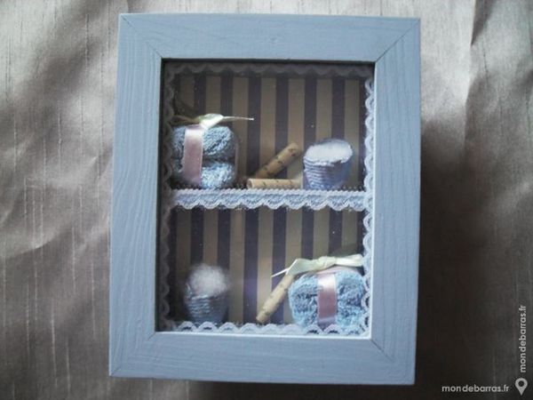 Cadre bleu � accrocher ds la chambre de b�b�. NEUF 5 Pantin (93)