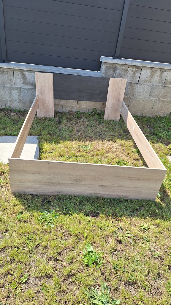 Cadre de lit en bois clair � assembler 50 La Ricamarie (42)