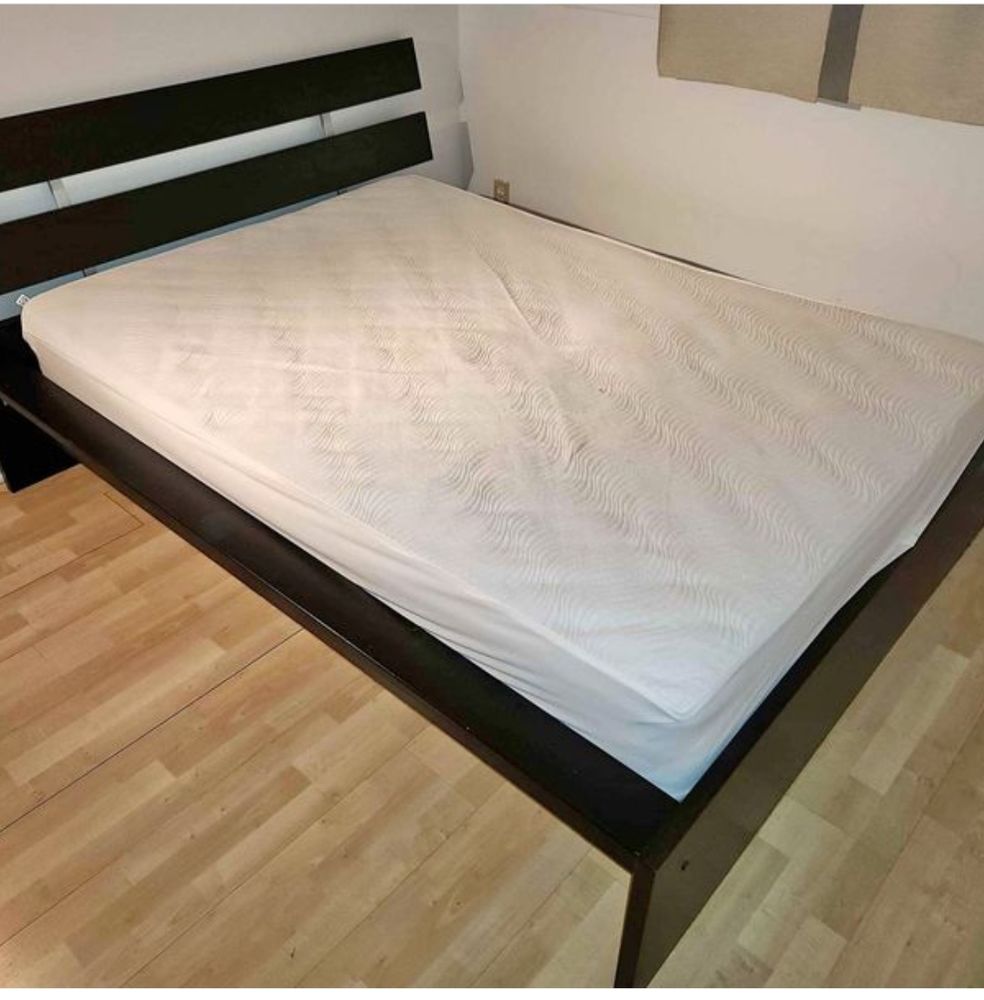 Cadre de lit en bois 70 Oissery (77)