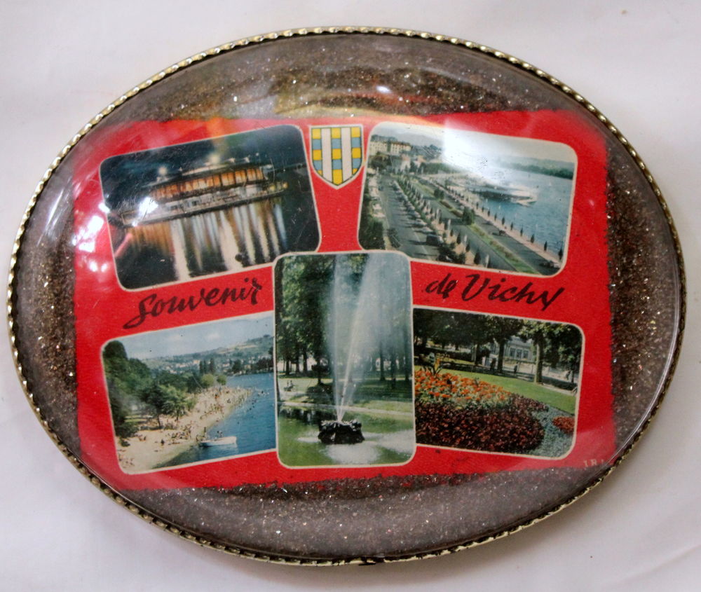 Cadre bomb� Souvenir de Vichy 15 Issy-les-Moulineaux (92)