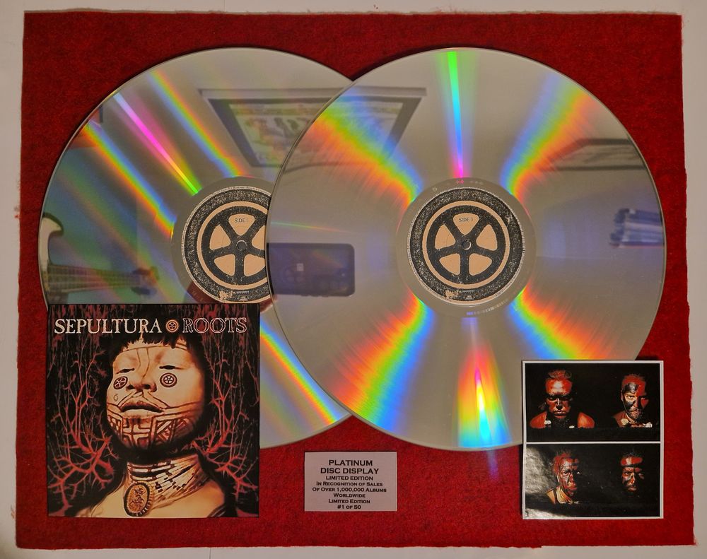 Cadre deco double disque de platine,SEPULTURA  roots  60 Colombier-Fontaine (25)