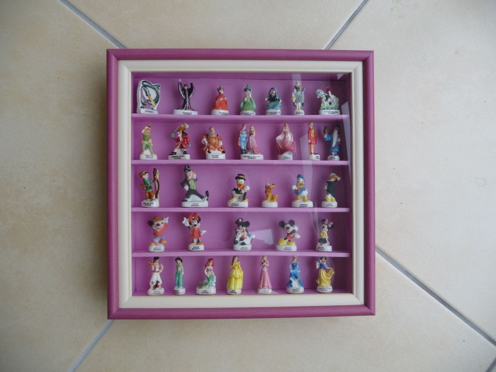 Cadre 32 f�ves les h�ros films DISNEY - Neuf 35 Celles-sur-Belle (79)