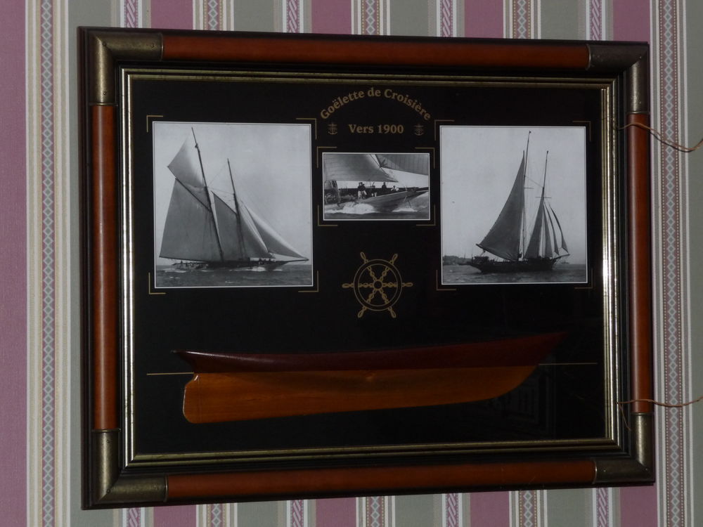 Cadre marine avec photos d'une  Go�lette de Croisi�re  Vers 100 Mouvaux (59)