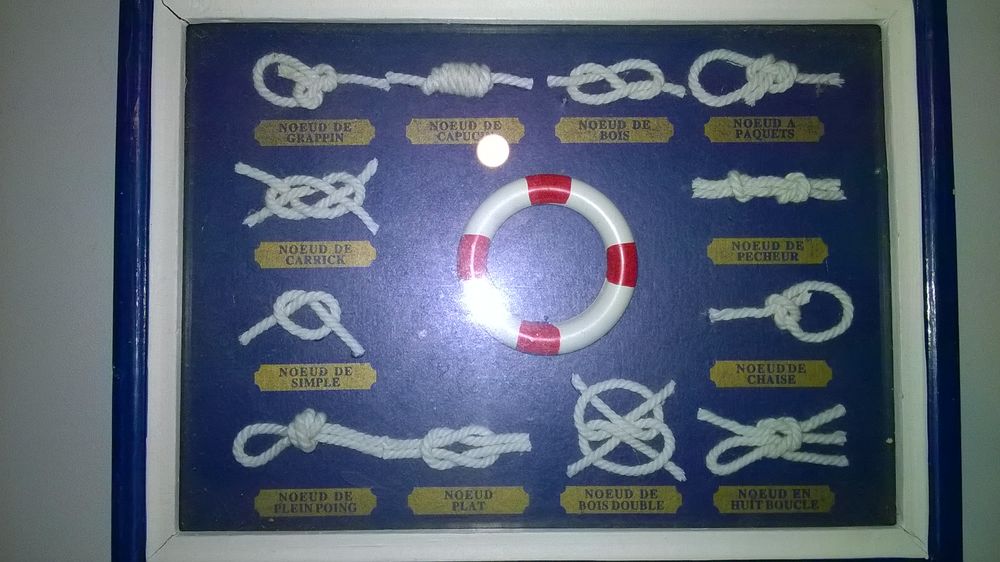 Cadre de N?uds Marins
11 N?uds Marins et bou�e centrale
10 Talange (57)