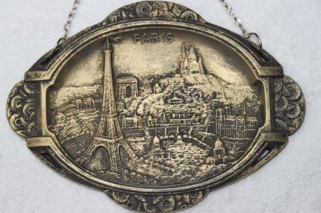 Cadre m�daillon sur Paris 3 Montigny-Lencoup (77)