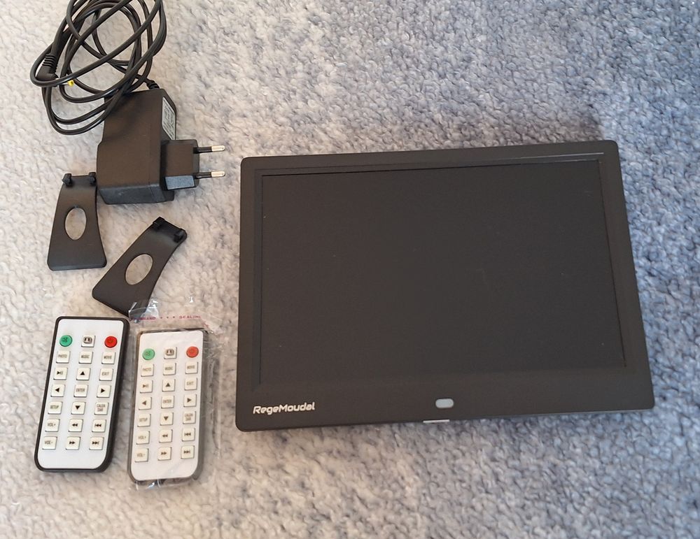 Cadre num�rique photos, neuf.
20 Manosque (04)