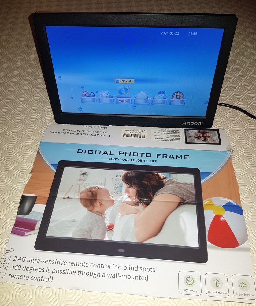 Cadre photo digital 10 Chabournay (86)