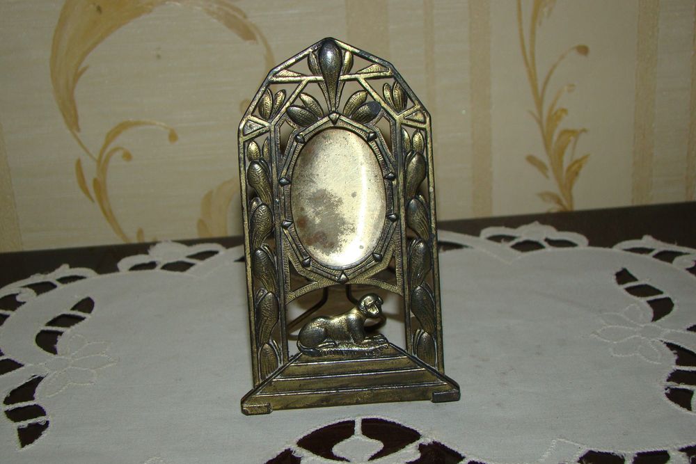 Cadre photo en laiton ajour� Art d�co
40 Gargenville (78)
