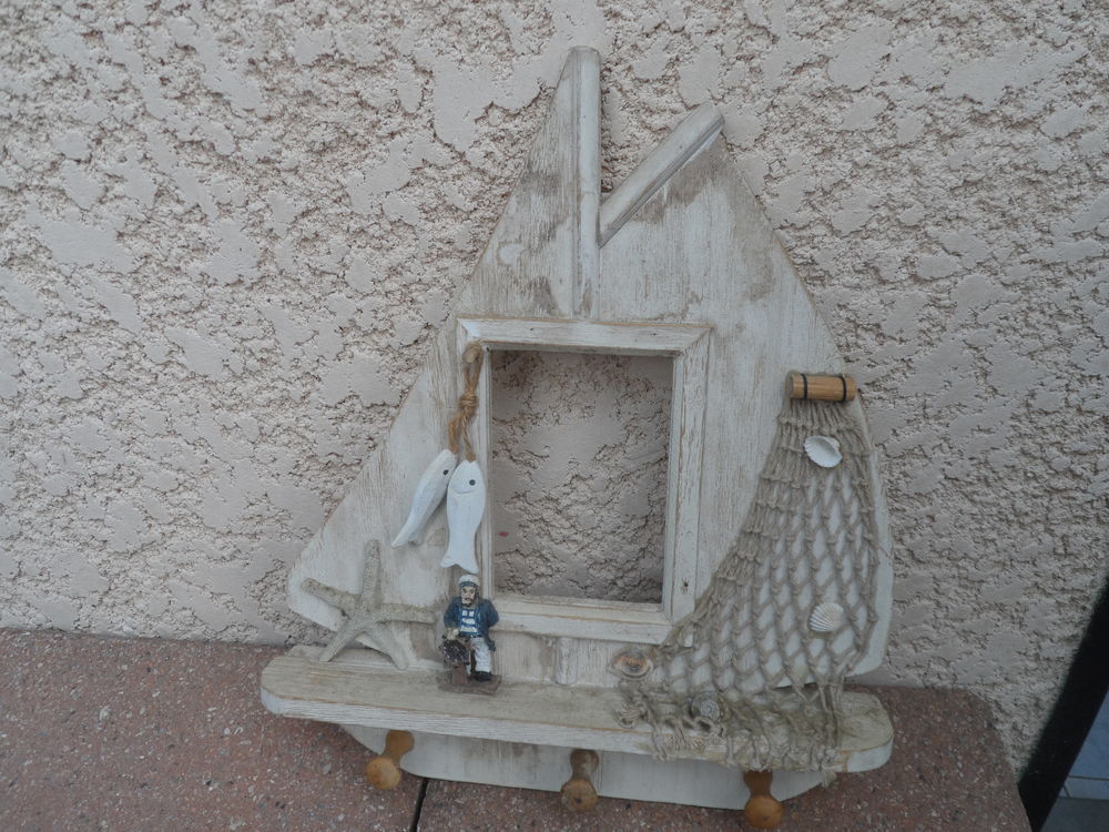 Cadre photo porte manteau 5 Malauc�ne (84)