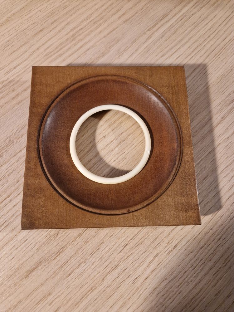 Cadre pour miniature - milieu du XX�me 25 Paris 19 (75)