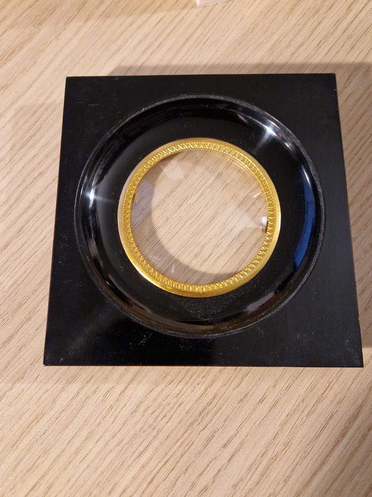 Cadre pour miniature - milieu du XX�me 45 Paris 19 (75)