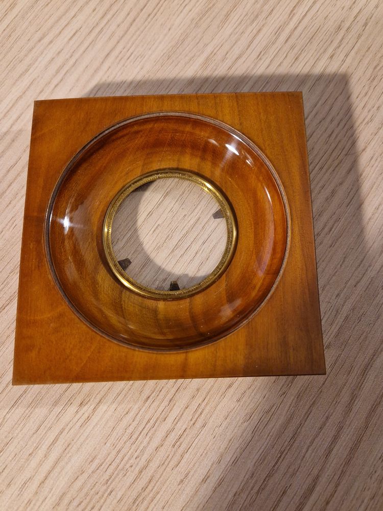 Cadre pour miniature - milieu du XX�me 40 Paris 19 (75)