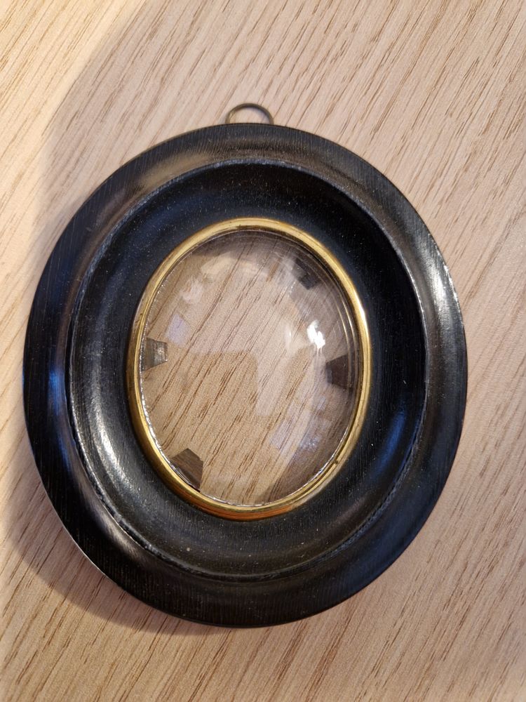 Cadre pour miniature - milieu du XX�me 45 Paris 19 (75)