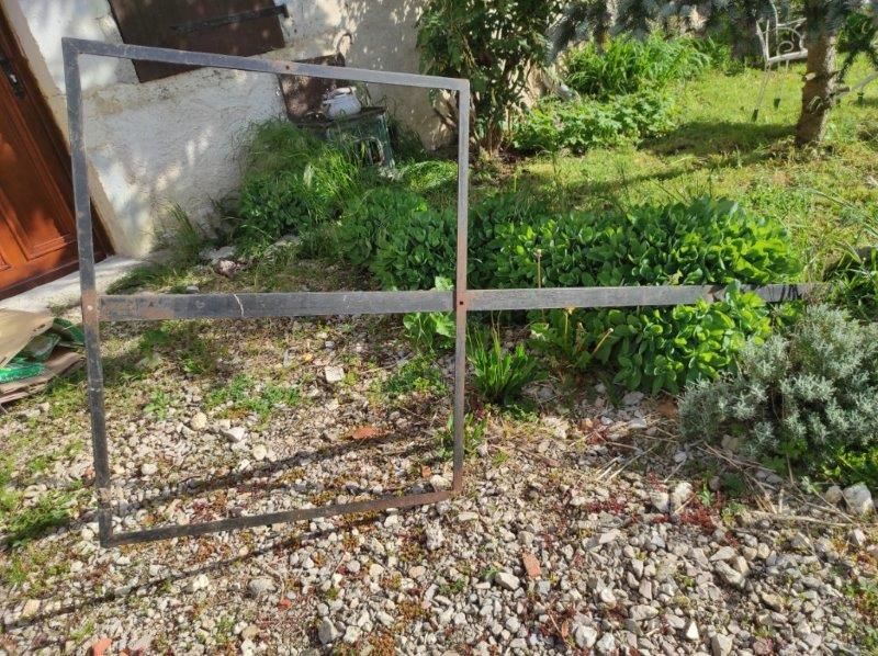 cadre pour panneau d'  affichage 20 Frasne-le-Ch�teau (70)