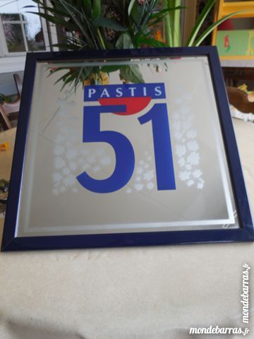 un cadre publicitaire Pastis 51 30 Aign� (72)