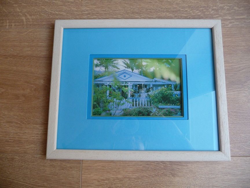 Cadre repr�sentant une maison bleue Ile de la R�union - Neuf 20 Celles-sur-Belle (79)