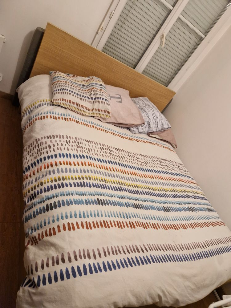 de cadre de lit + sommier+ matelas 3 places 200�160 350 Lieusaint (77)