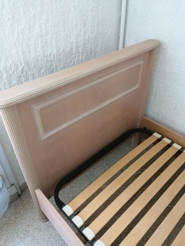 Cadre lit et sommier 40 Toulon (83)