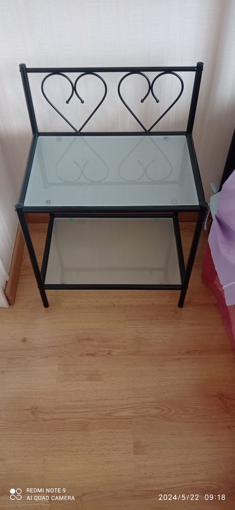 Cadre de lit en 140 et 2 tables de chevet 50 Chamb�ry (73)