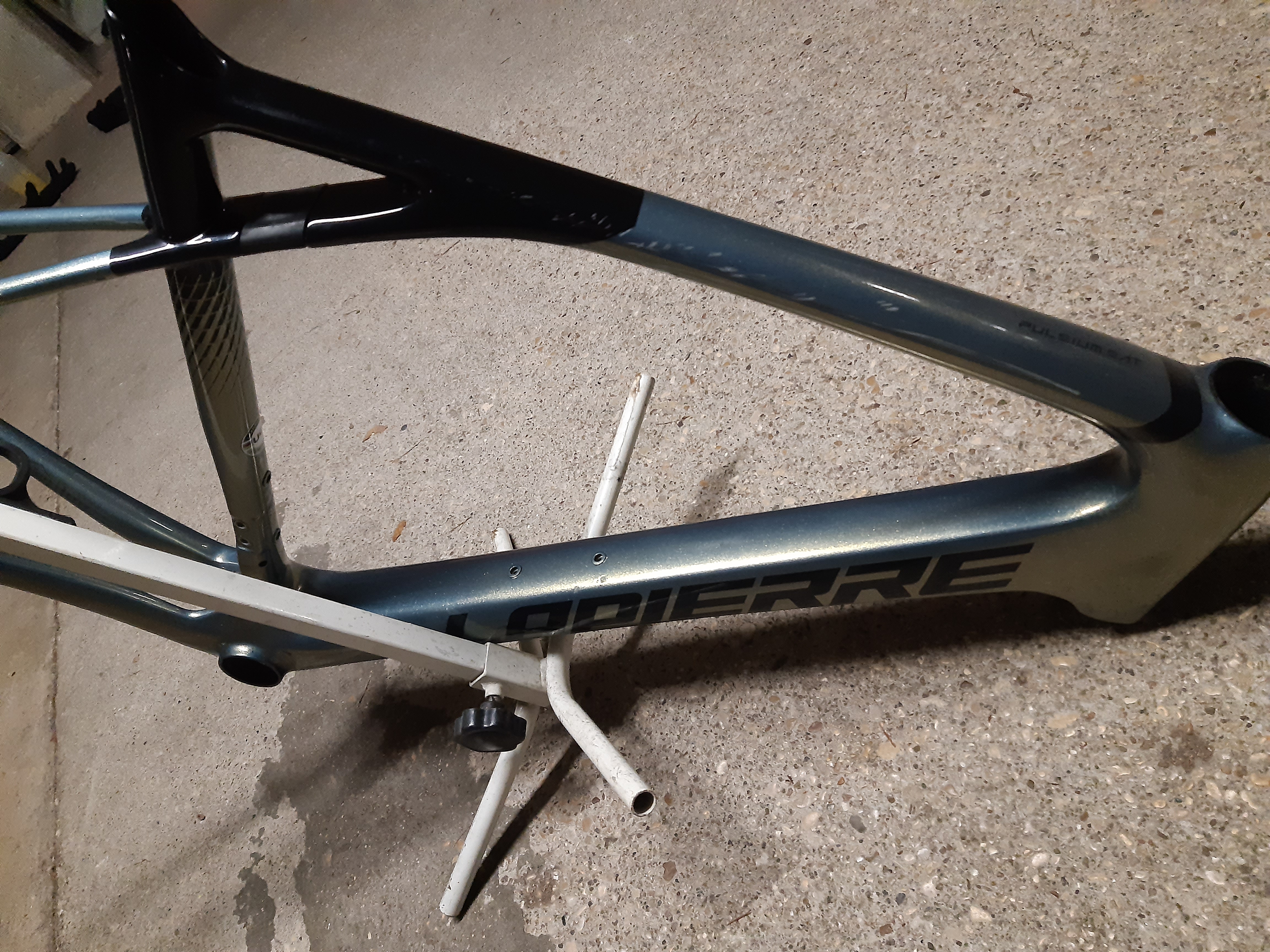 Cadre v�lo route 800 Dijon (21)