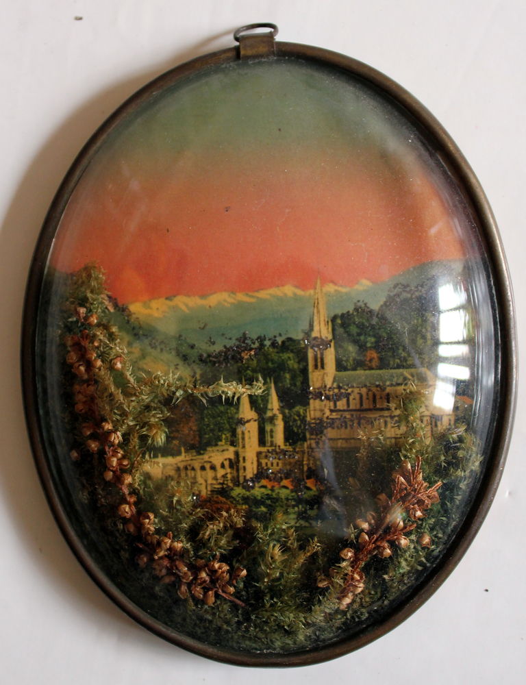 Cadre verre bomb� LOURDES paillettes et fleurs s�ch�es 20 Issy-les-Moulineaux (92)